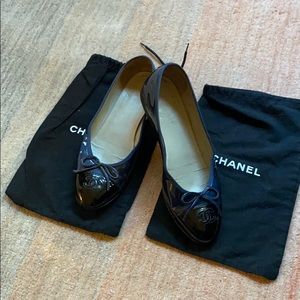 Chanel patent leather ballerina flats size 39.5